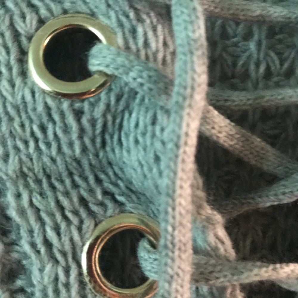 Sweater - Picture 3 of 3